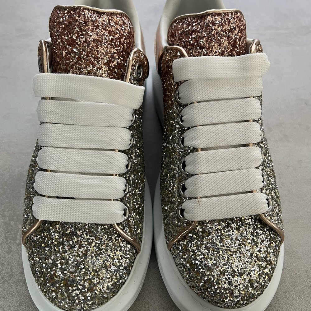 Alexander McQueen Glitter Sneakers | Size 6